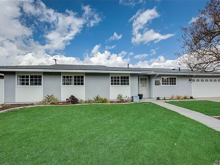 205 Primrose Ave — Photo 6