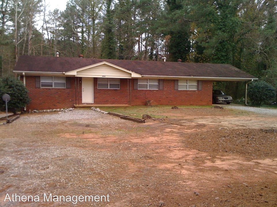 2nd image of 2412 Airport Dr APT A