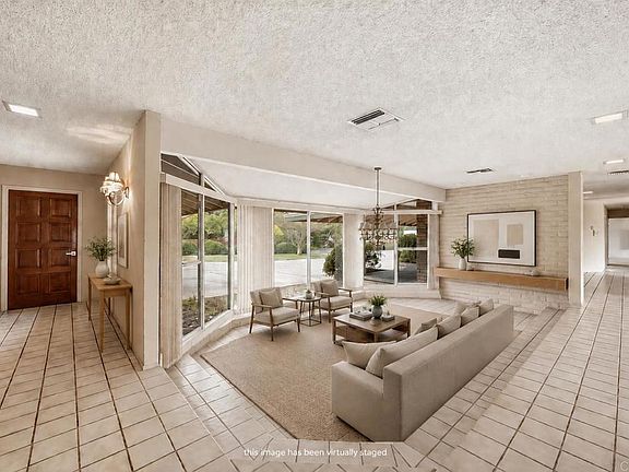 2nd image of 293 Via Del Cerrito