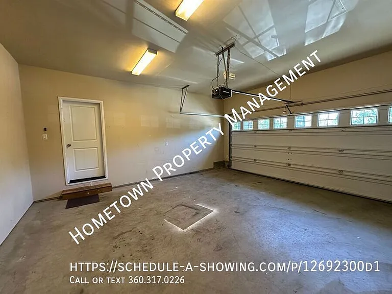 3332 Juno Ct NE — Photo 15
