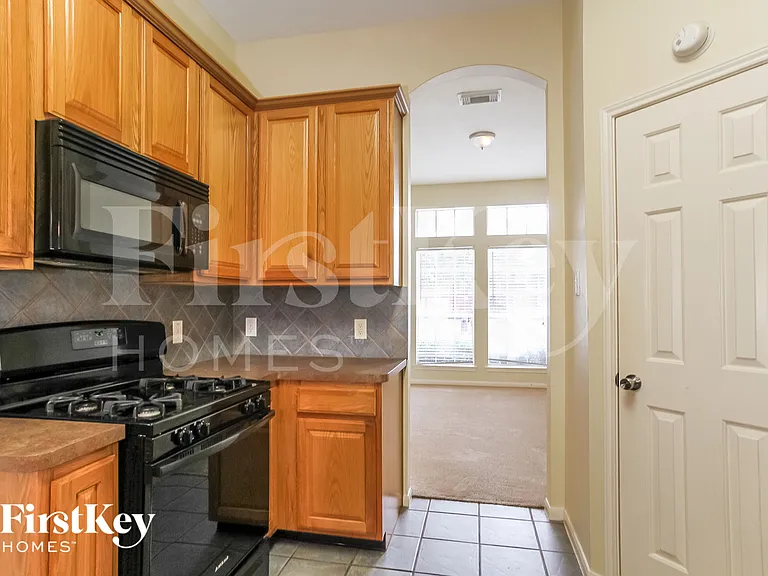 3507 Banks Run Ln — Photo 6