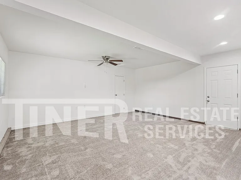 2815 Erin Dr — Photo 13
