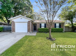 1125 Saturn St, Cedar Hill, TX 75104