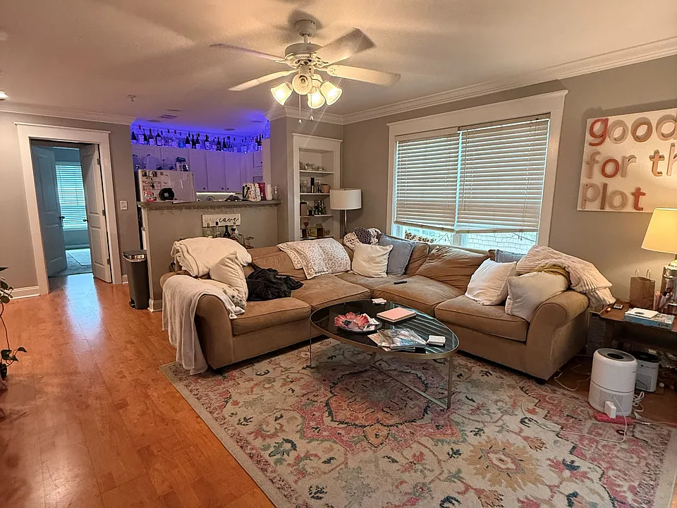 1035 Barnett Shoals Rd #1127