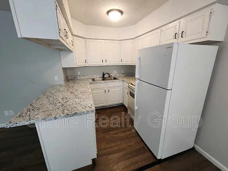 245 N Kibby St #23 — Photo 4