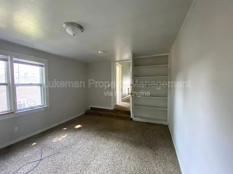 431 W Vine St — Photo 18