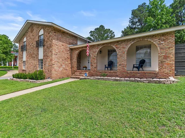 2 Delond Pl, Hattiesburg, MS 39402
