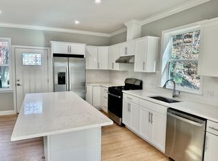 102 Beaconsfield Rd, Worcester, MA 01602