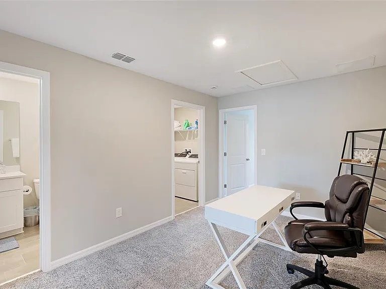 17063 Coral Key Dr — Photo 24