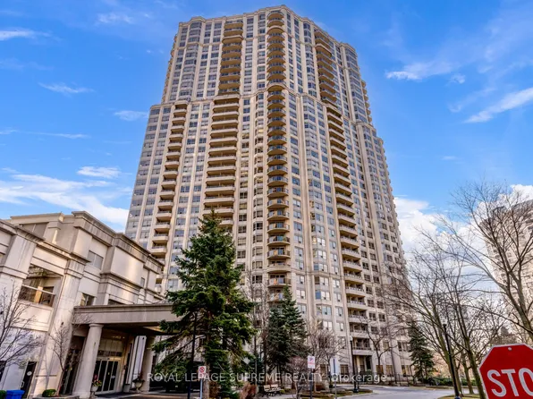 25 Kingsbridge Garden Cir, Mississauga, ON