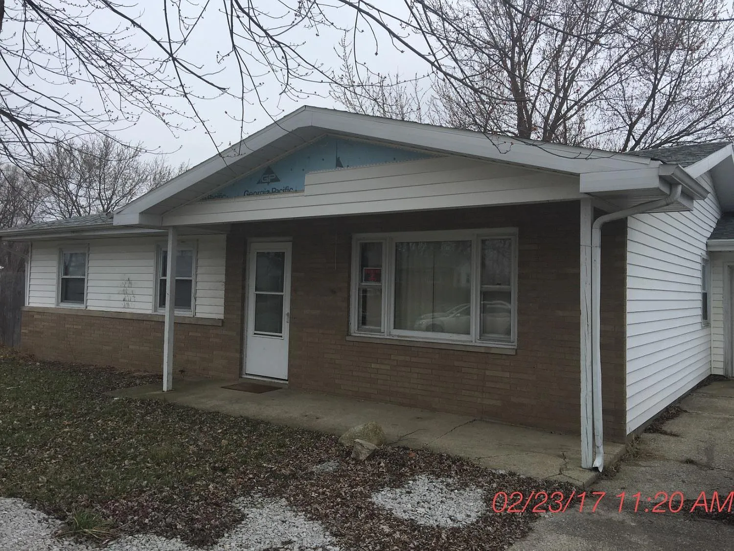 122 Crestwood Dr photo 1