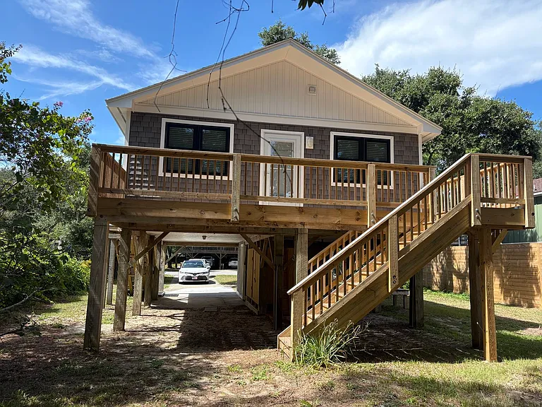 1005 Indian Dr — Photo 10