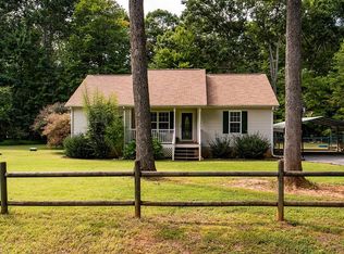 2900 Poplar Dr, Efland, NC 27243