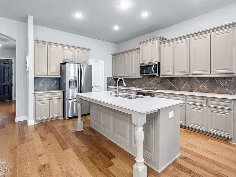 16613 Dry Creek Blvd — Photo 8