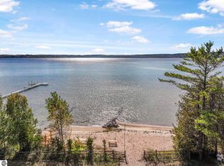 4618 Crystal Dr, Beulah, MI 49617