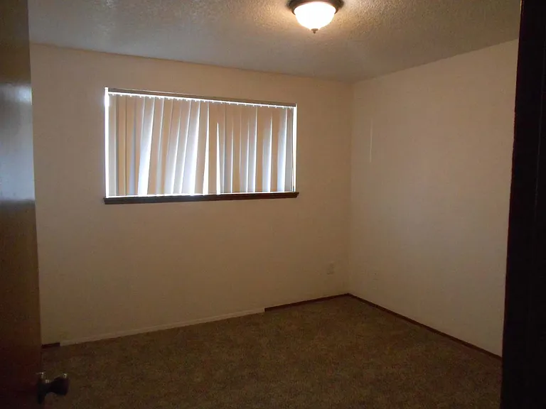 1001 NE 25th Ave #7 — Photo 17