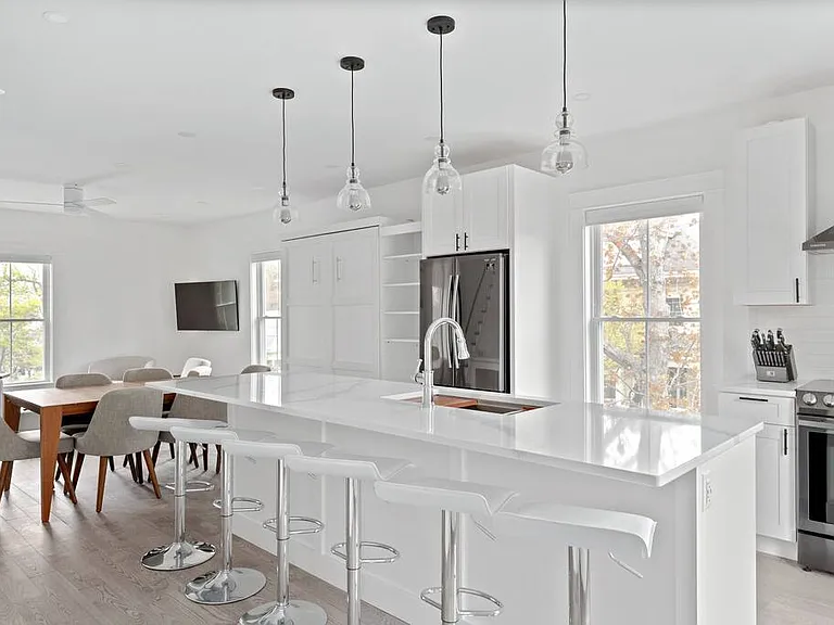 33 Pitt St #4 — Photo 12