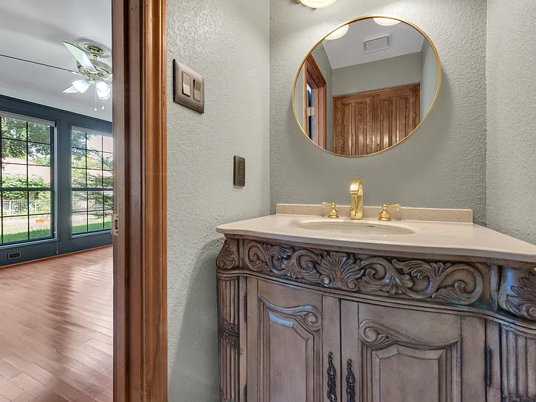 543 Indian Creek Dr — Photo 7