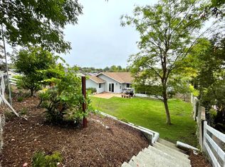 1029 Silver Stallion Dr, Vista, CA 92081