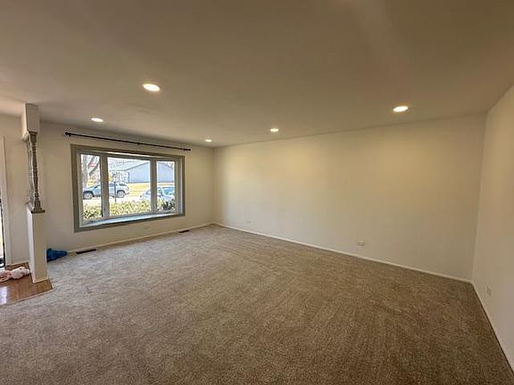 2nd image of 7893 Ramsgate Cir N