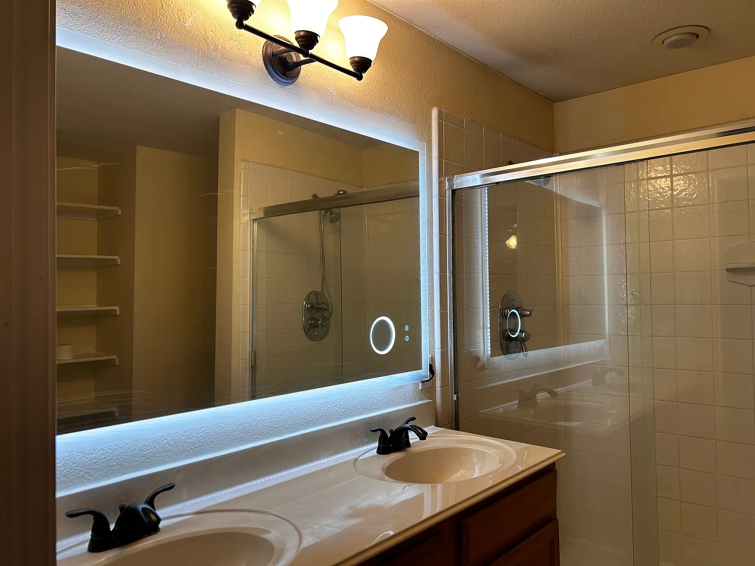 3 bed, 1650 sqft, $2,100 — Photo 2