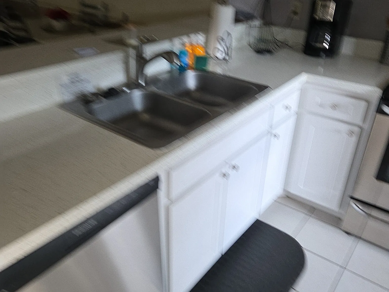 2 bed, 939 sqft, $2,500 — Photo 2