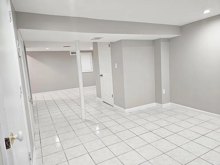 Large, spacious basement, fully remodeled
