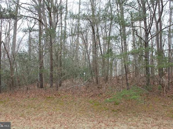 25815 Three Notch Rd, Hollywood, MD 20636