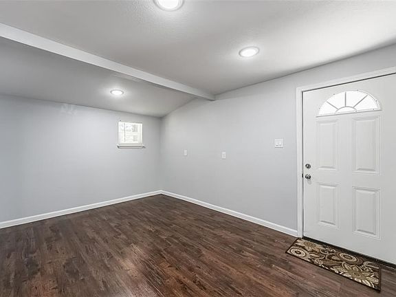 5th image of 505 Park Ln
