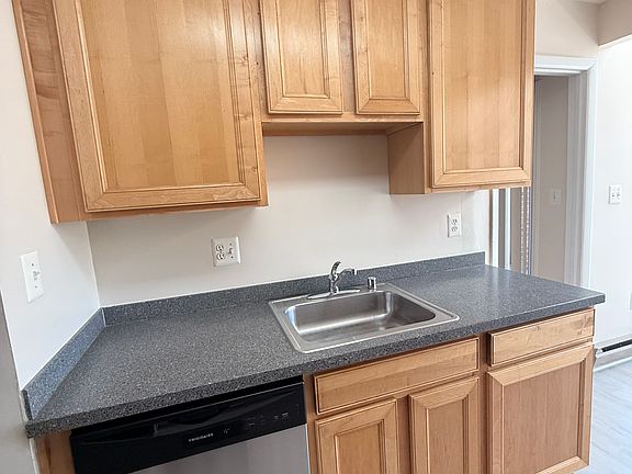 3rd image of 8141 Needwood Rd APT 201