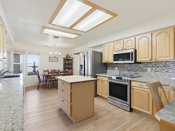 3rd image of 2841 War Eagle Dr