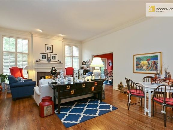 3rd image of 42 Coventry Ct