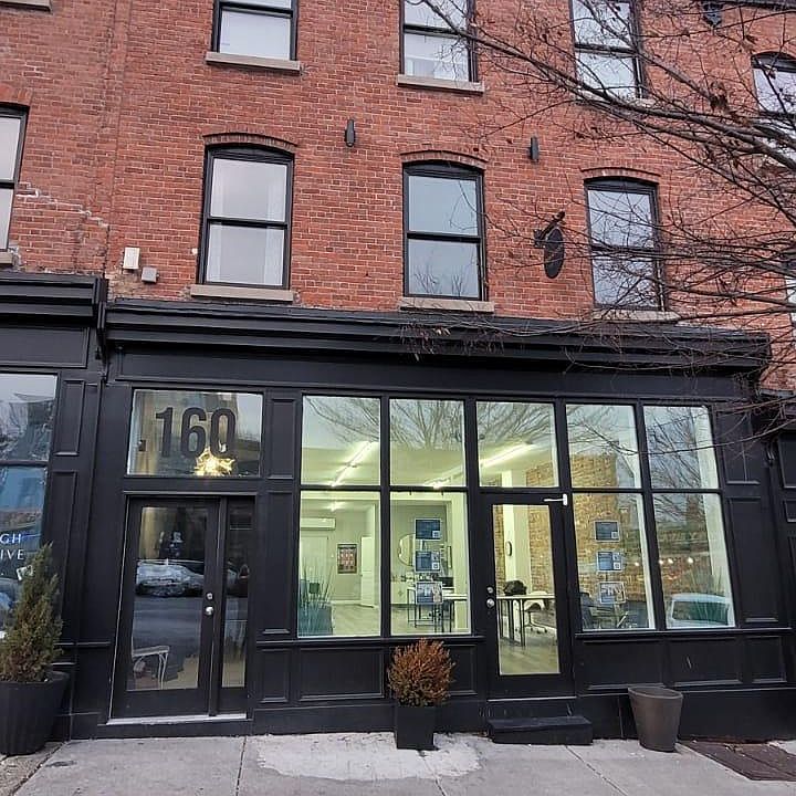 1st image of 160 Broadway #1