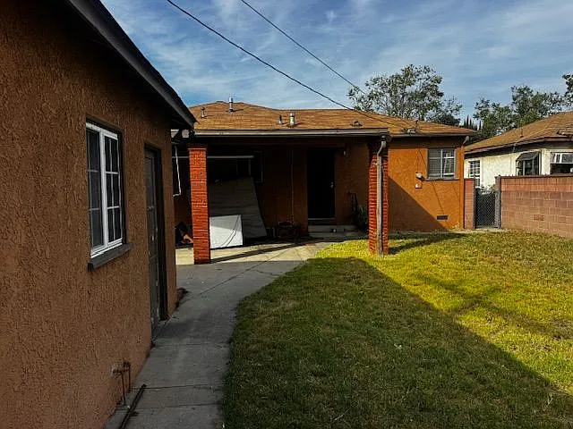 9610 Rosecrans Ave — Photo 2