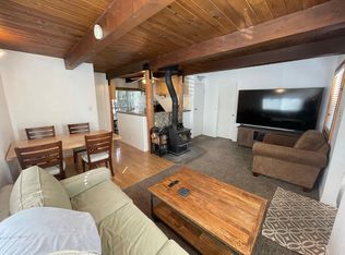 2218 Old Mammoth Rd #B, Mammoth Lakes, CA 93546