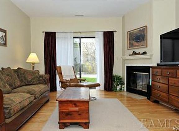 4th image of 309 N Greeley Ave Unit 309