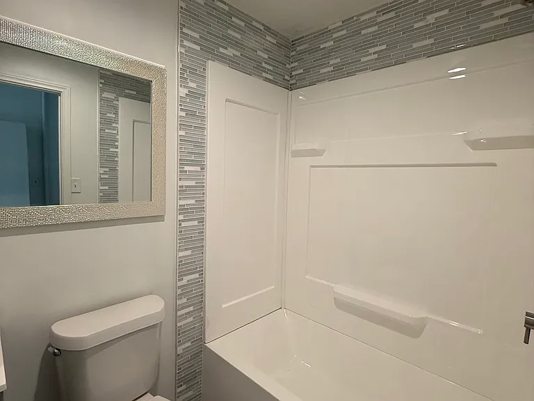 117 W State St — Photo 12