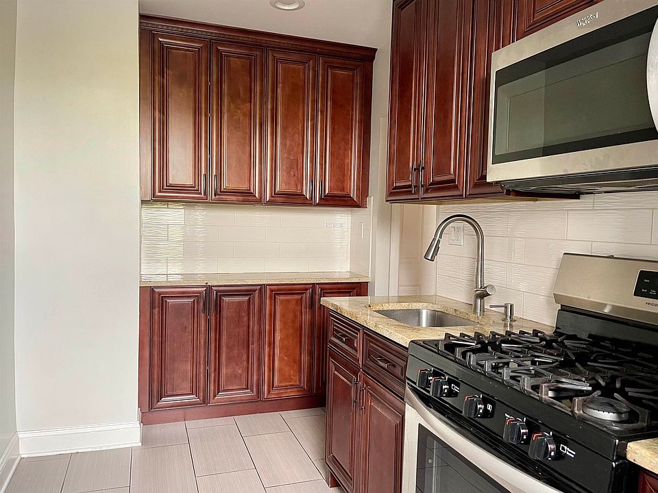 1st image of 100 Prospect St APT 304