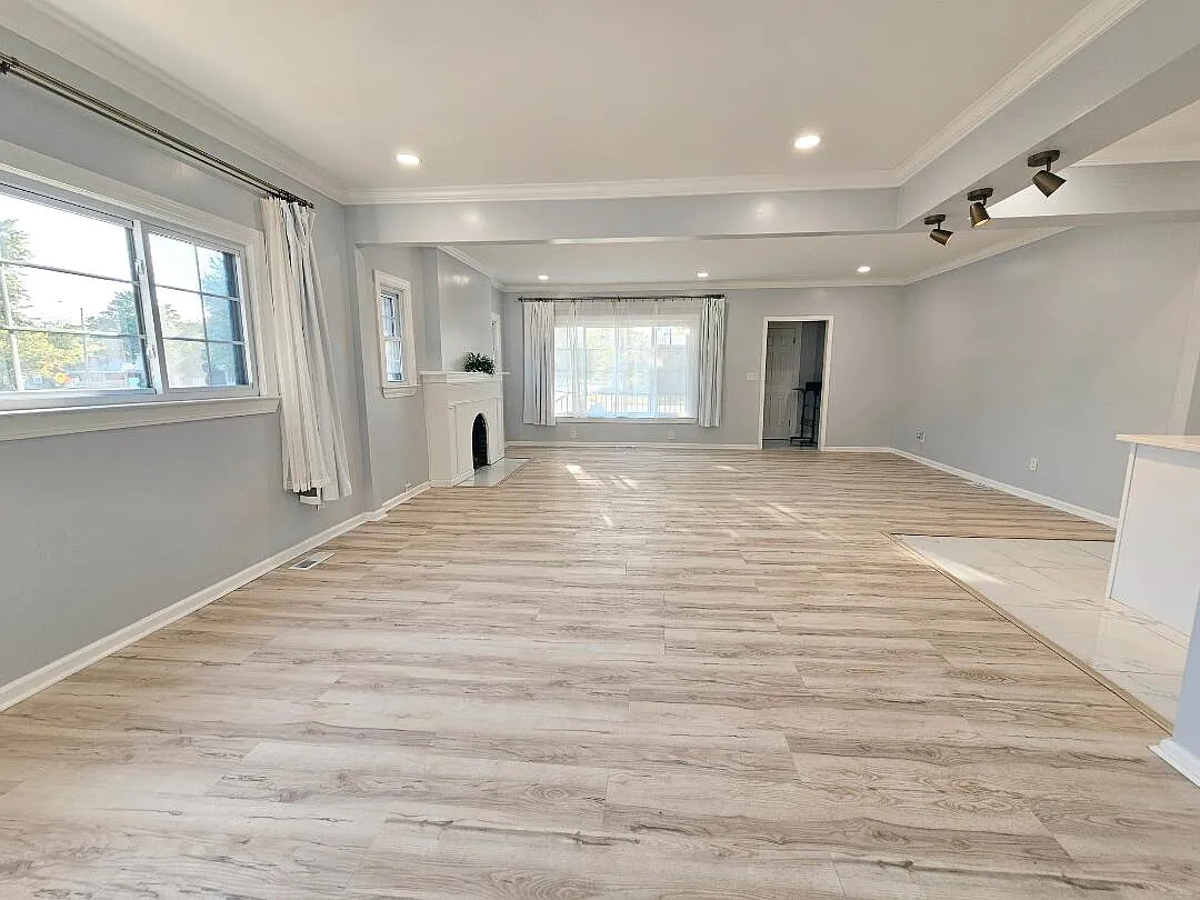 2 bed, 1.0 bath, 1374 sqft, $1,975 — Photo 3