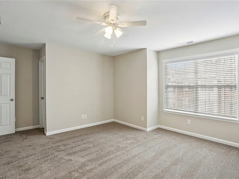 642 Bernay Way — Photo 17