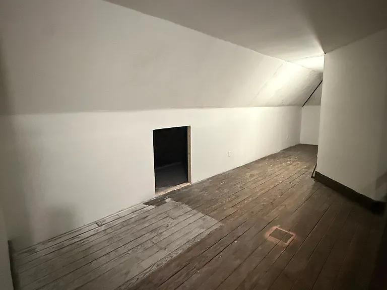 145-147 S Hyde Park Ave #3 — Photo 11