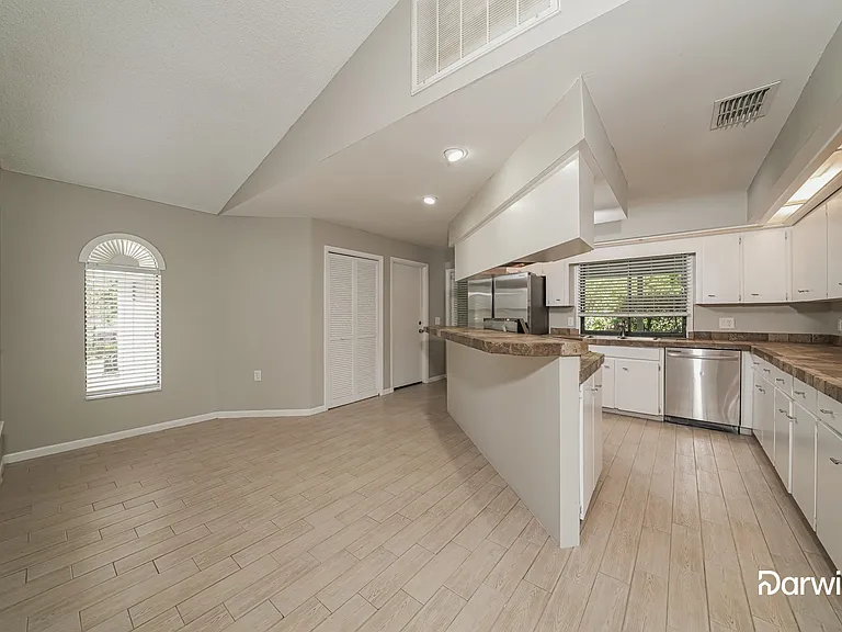 1018 Timbergreen Dr — Photo 3