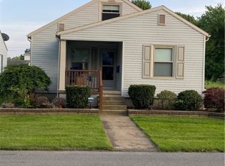 511 E North Ave, East Palestine, OH 44413