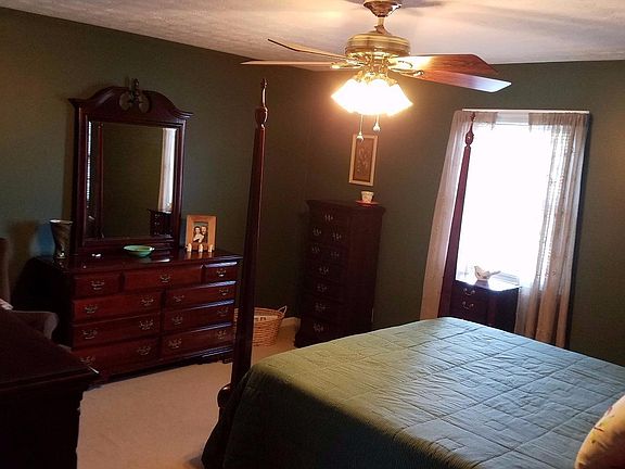 3rd image of 350 Arcadia View Dr