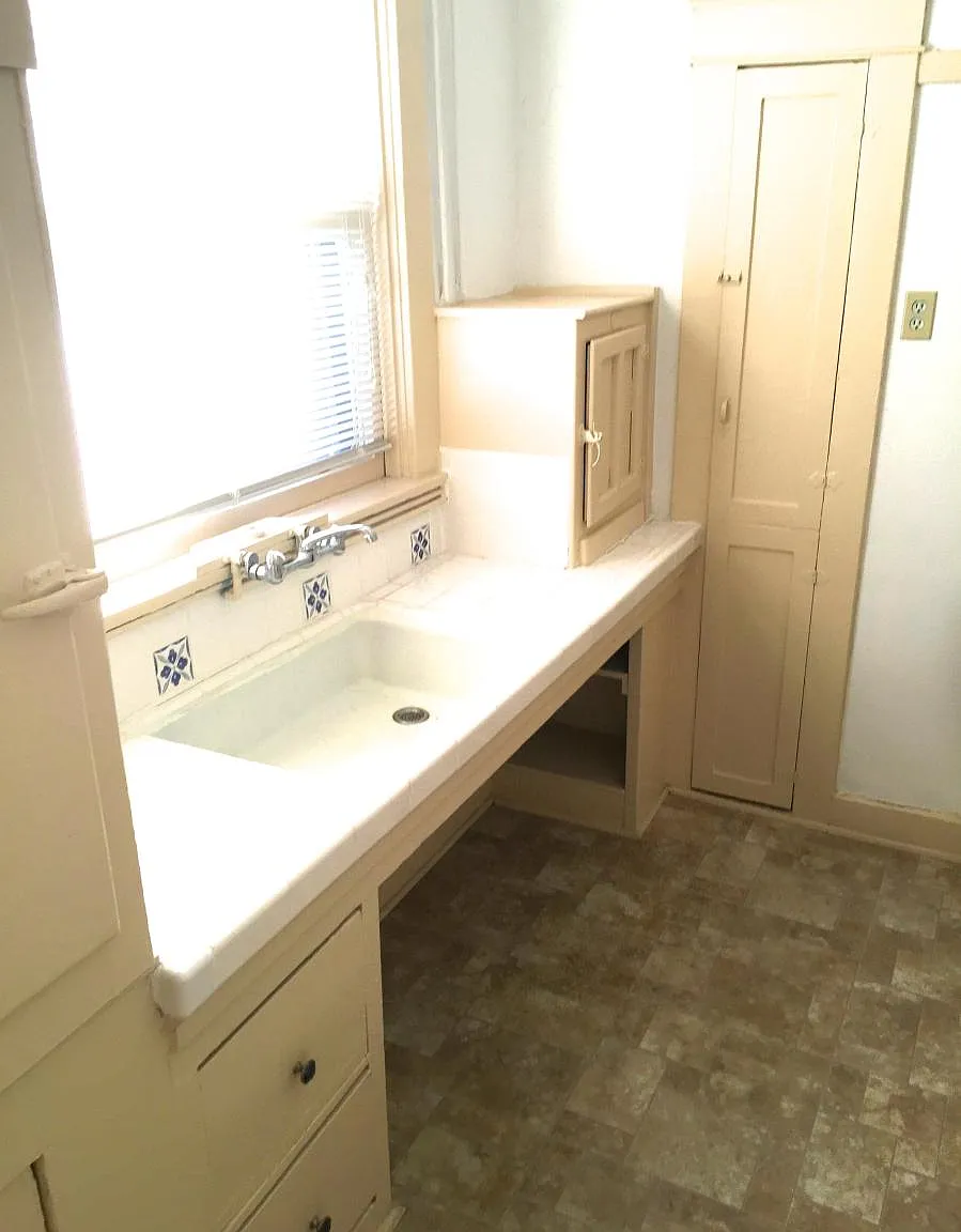 Studio, 483 sqft, $1,750 — Photo 2