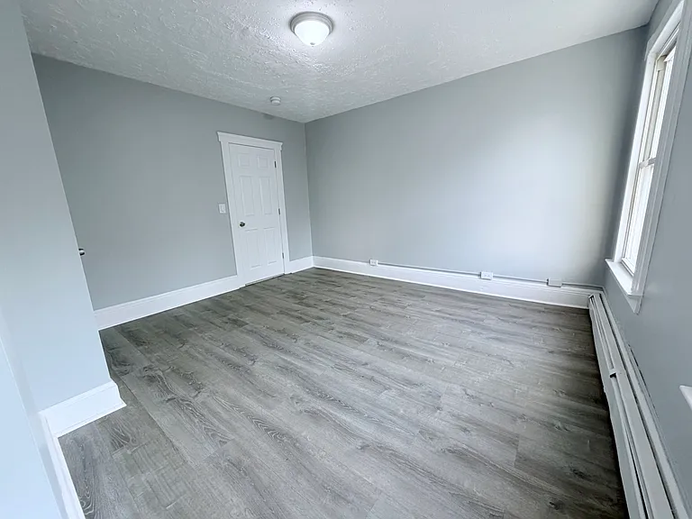 78-80 Franklin St #2 — Photo 3