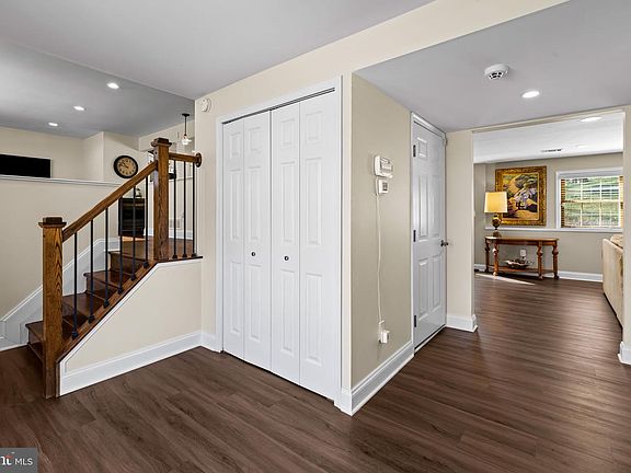 4th image of 321 Presway Rd