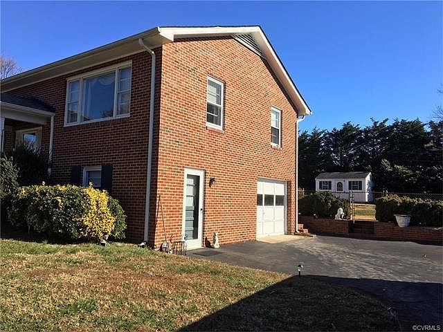 2nd image of 7326 Clark Cir