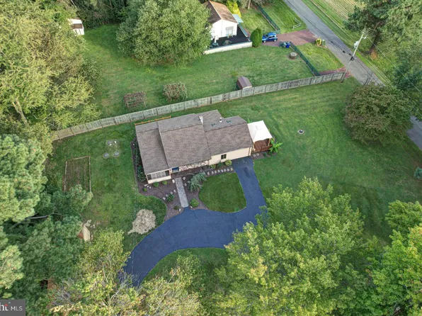 540 Connell Dr, Bear, DE 19701