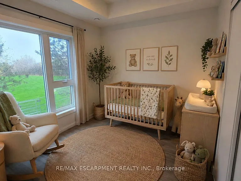 16 Melbourne Ave #210B — Photo 3